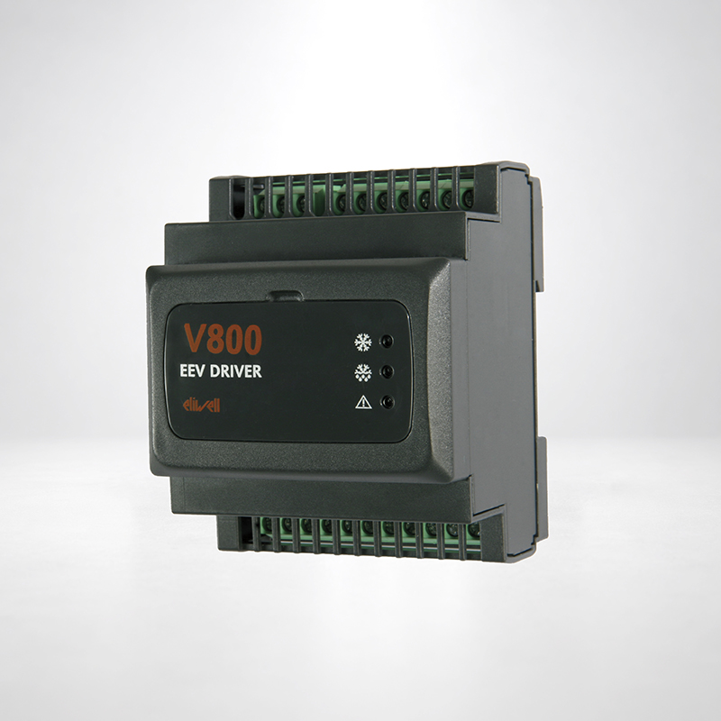 V800